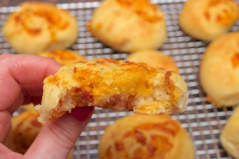 Cheddar Bacon Buns – Claudia's Cookbook